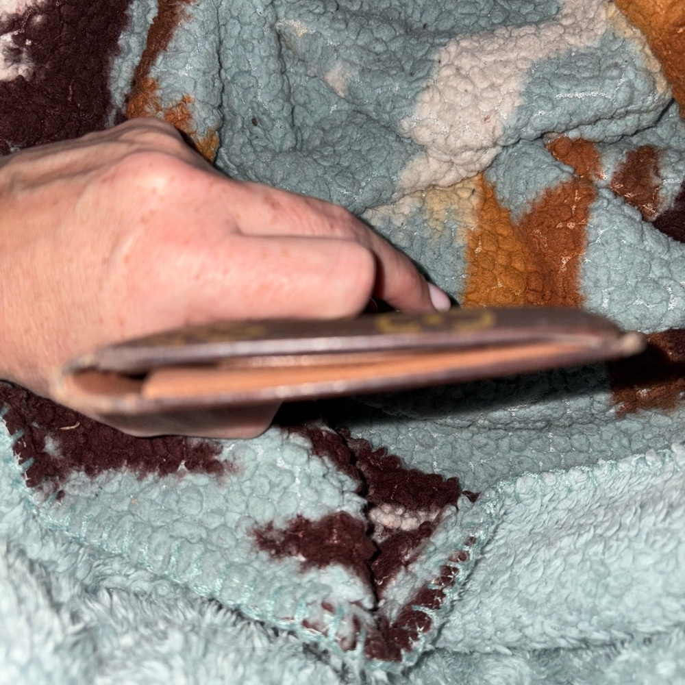 Louis Vuitton Monogram Wallet - Picture 4 of 5
